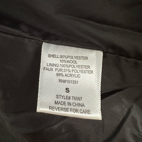 Charlotte Russe houndstooth faux fur hooded coat - Picture 7 of 8